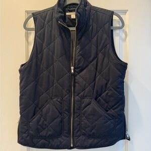 Black Quilted Vest with Zipper